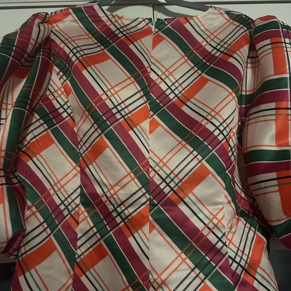 Gracia Check Pattern Puff Sleeve Peplum Top - Picture 4 of 6